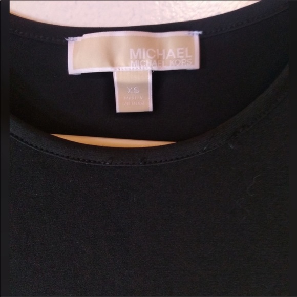 ‼️THRIFT STORE ALERT MAKE OFFER Michael Kors Dress Black Fringe Hem T-Shirt - Picture 4 of 15